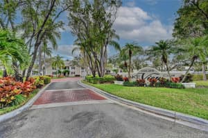2850 N Oakland Forest Dr, Oakland Park, FL 33309, Sold 03/16/21