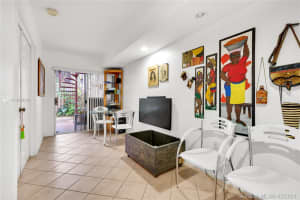 10110 SW 154th Cir Ct, Miami, FL 33196, Sold 04/07/21