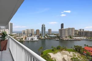 137 Golden Isles Dr, Hallandale Beach, FL 33009, Sold 04/08/21
