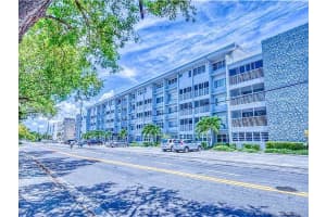 329 SE 3rd St #403r, Hallandale Beach, FL 33009, Sold 03/18/21