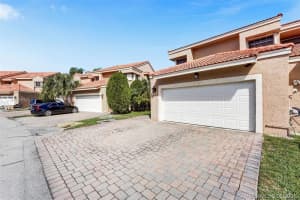 8207 NW 191st Ln #34l, Hialeah, FL 33015, Sold 05/05/21