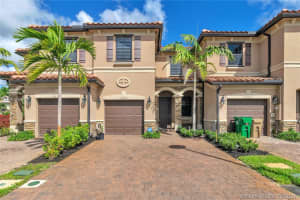 6609 N Anise Ct, Davie, FL 33314, Sold 04/27/21