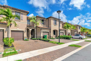 6609 N Anise Ct, Davie, FL 33314, Sold 04/27/21