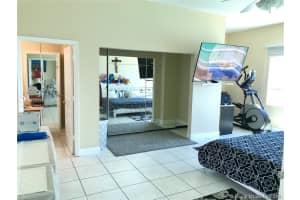 5445 Collins Ave # Ts5, Miami Beach, FL 33140, Sold 09/15/21