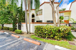 343 Ives Dairy Rd, Miami, FL 33179, Sold 03/19/21