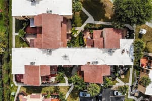 211 W Park Dr, Miami, FL 33172, Sold 04/06/21