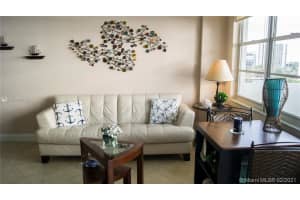 3725 S Ocean Dr, Hollywood, FL 33019, Sold 06/02/21