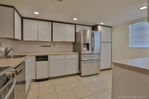 2314 NE 7th St, Hallandale Beach, FL 33009, Sold 05/13/21