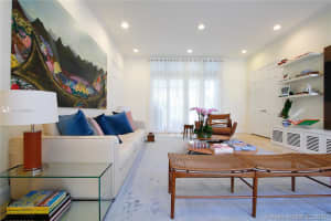 24 Grand Bay Estates Cir, Key Biscayne, FL 33149, Sold 07/01/21