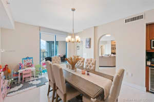 333 Las Olas Way, Fort Lauderdale, FL 33301, Sold 06/03/21