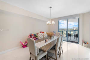 333 Las Olas Way, Fort Lauderdale, FL 33301, Sold 06/03/21