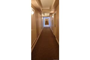 5085 NW 7th St, Miami, FL 33126, Sold 08/09/21