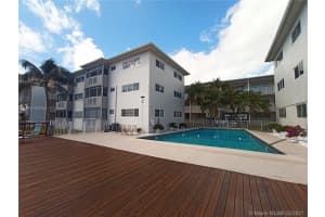 462 Golden Isles Dr, Hallandale Beach, FL 33009, Sold 04/30/21