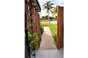 11885 SW 12th Pl, Davie, FL 33325, Sold 04/16/21