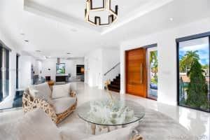 300 Palm Ave, Miami Beach, FL 33139, Sold 10/08/21