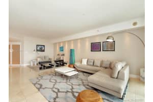 3201 NE 183rd St, Aventura, FL 33160, Sold 08/11/21