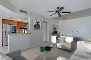 110 Washington Ave, Miami Beach, FL 33139, Sold 04/30/21