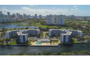 3475 N Country Club Dr, Miami, FL 33180, Sold 03/31/21