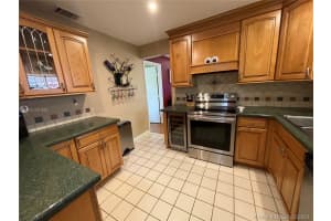 4425 SW 72nd Terrace, Davie, FL 33314, Sold 03/31/21