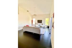875 Garnet Cir, Weston, FL 33326, Sold 05/17/21