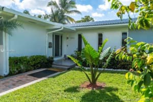 11650 NE 21st Dr, North Miami, FL 33181, Sold 12/30/21