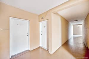 9429 SW 76th St APT W25, Miami, FL 33173, Sold 03/29/21