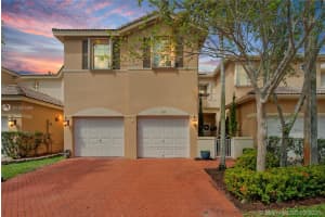 5524 NW 112th Pl, Doral, FL 33178, Sold 06/10/21