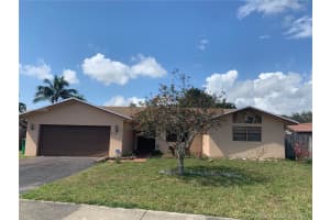 5915 SW 113th Ave, Cooper City, FL 33330, Sold 03/30/21