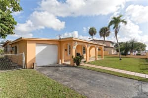 7221 NW 169th St, Hialeah, FL 33015, Sold 03/31/21