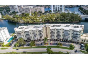 400 Diplomat Pkwy, Hallandale Beach, FL 33009, Sold 04/22/21
