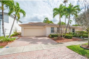 118 NW 72nd Ave, Plantation, FL 33317, Sold 06/03/21
