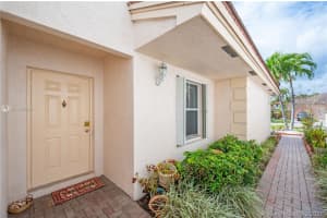 118 NW 72nd Ave, Plantation, FL 33317, Sold 06/03/21