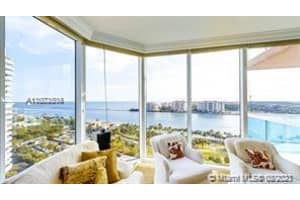 300 South Pointe Dr, Miami Beach, FL 33139, Sold 04/15/21