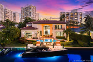 318 Holiday Dr, Hallandale Beach, FL 33009, Sold 04/26/21