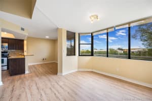 8215 SW 152nd Ave, Miami, FL 33193, Sold 04/20/21