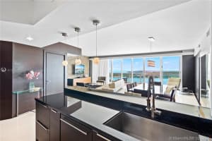 450 Alton Rd, Miami Beach, FL 33139, Sold 03/01/21