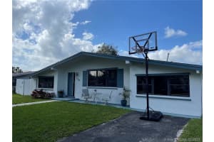21230 NE 26th Ave, Miami, FL 33180, Sold 05/18/21