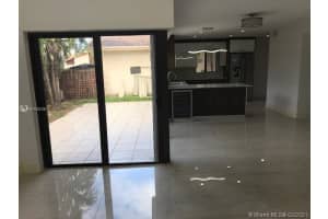 970 NW 106th Ave Cir, Miami, FL 33172, Sold 04/08/21
