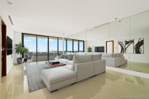 800 South Pointe Dr, Miami Beach, FL 33139, Sold 03/12/21