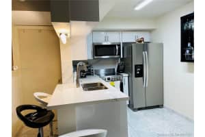 15499 Miami Lakeway N, Hialeah, FL 33014, Sold 04/15/21