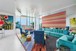 800 South Pointe Dr, Miami Beach, FL 33139, Sold 04/13/21