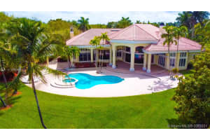 3325 Bridle Path Ln, Weston, FL 33331, Sold 05/13/21