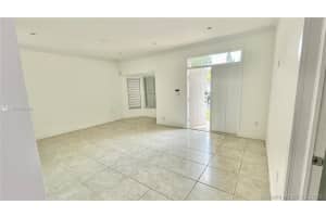 5773 NW 98th Pl, Doral, FL 33178, Sold 04/29/21