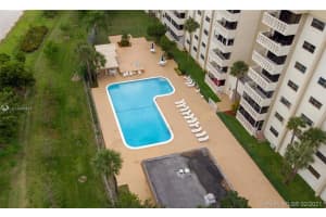 800 NE 195th St, Miami, FL 33179, Sold 05/10/21