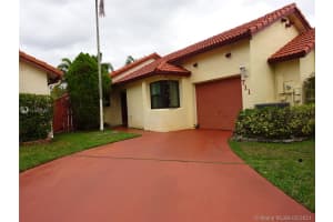 711 SW 113th Ave, Pembroke Pines, FL 33025, Sold 04/26/21