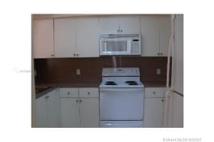 9300 Fontainebleau Blvd E109, Miami, FL 33172, Sold 03/15/21