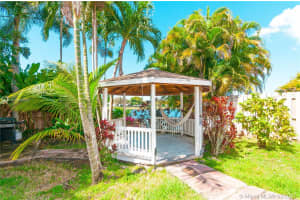 1930 SW 137th Way, Miramar, FL 33027, Sold 04/27/21