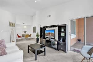 6936 SW 39th St APT D203, Davie, FL 33314, Sold 04/20/21