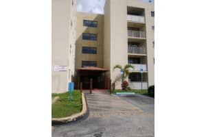 8075 NW 7th St, Miami, FL 33126, Sold 09/08/21