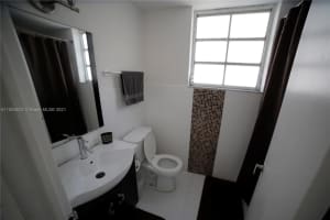 865 Collins Ave, Miami Beach, FL 33139, Sold 04/15/22